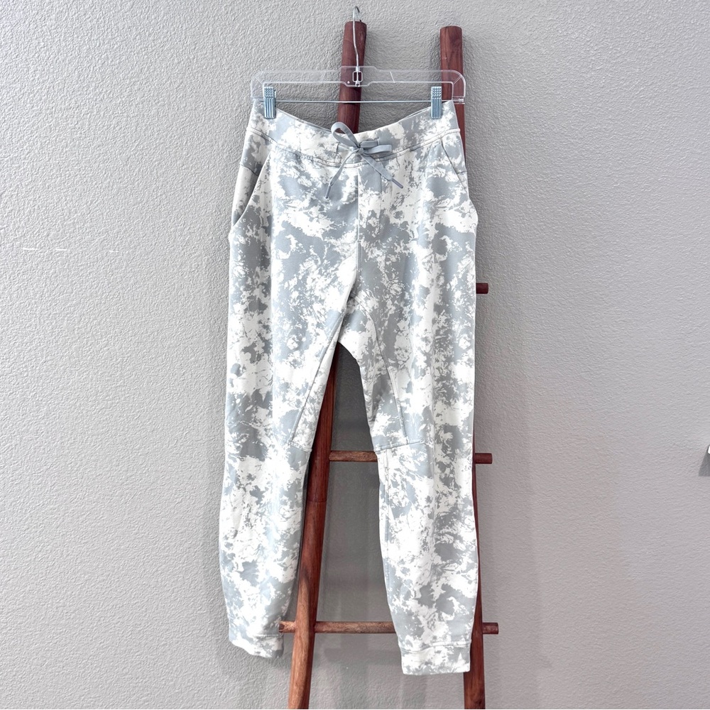 Lululemon City Sweat Jogger Spectral White Opal Silver Drop Gray Camo Medium